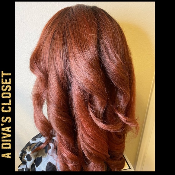 Cinnamon Natural Body Curled Layered Wig - Picture 4 of 5